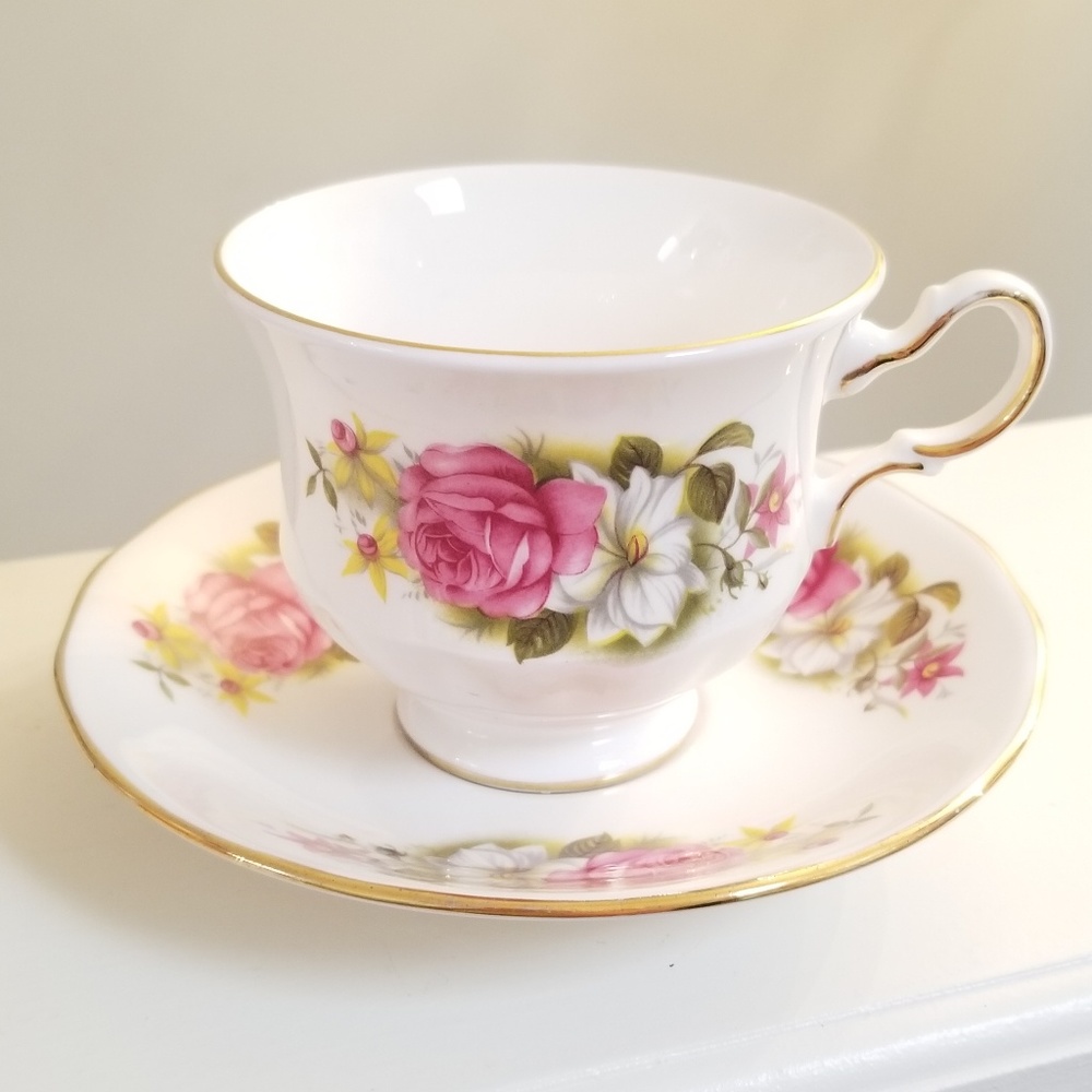 Queen Anne Teacup & Saucer Pink Roses Floral